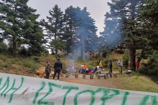 Μπλόκο στις ανεμογεννήτριες απο κατοίκους του χωριού Κοσμάς της Νότιας Κυνουρίας, στον Πάρνωνα